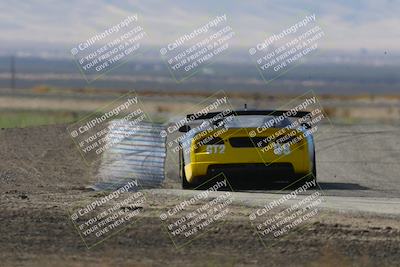 media/Oct-26-2025-CalClub SCCA (Sun) [[8ce1e69566]]/Group 4/Grapevine/